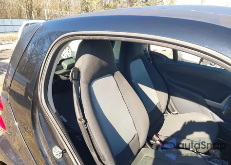 2015 Smart Fortwo Pure from USA, damaged, VIN WMEEJ3BAXFK801592